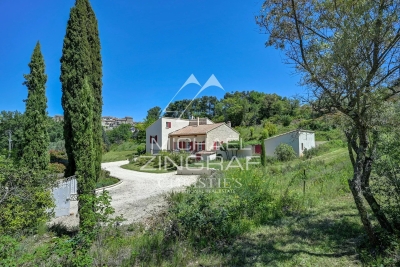 Maison &agrave; vendre &agrave; Grambois  - 8 pi&egrave;ces 300 m&sup2; 