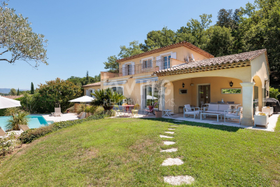 Maison &agrave; vendre &agrave; VALBONNE Sud - 7 pi&egrave;ces - 320 m&sup2; 