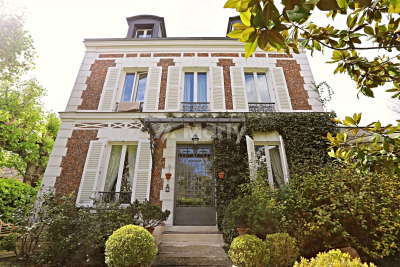 Maison &agrave; vendre &agrave; St Maur des Fosses  - 8 pi&egrave;ces 223 m&sup2; 