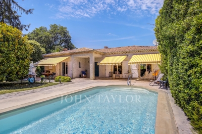 Maison &agrave; vendre &agrave; ROQUEFORT-LES-PINS  - 7 pi&egrave;ces - 219 m&sup2; 
