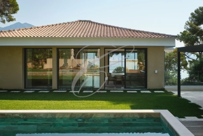 Maison &agrave; vendre &agrave; Roquebrune-Cap-Martin  - 5 pi&egrave;ces 196 m&sup2; 