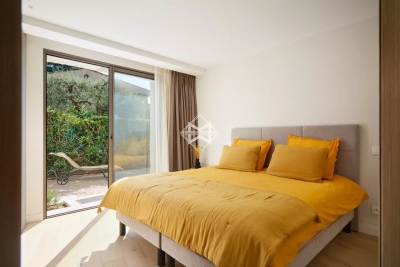 Villa à Le Cannet &agrave; louer à partir de 15 000 € / semaine, Photo 12