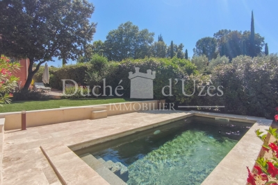 Maison &agrave; vendre &agrave; Uzès  - 4 pi&egrave;ces 96 m&sup2; 
