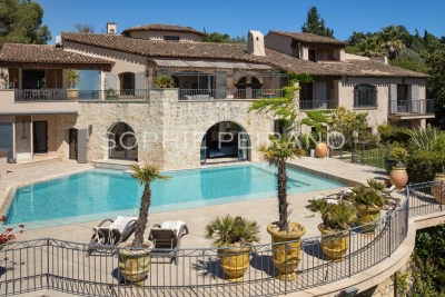 Villa à Mougins &agrave; louer à partir de 9 000 € / semaine, Photo 1