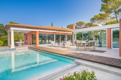 Maison &agrave; vendre &agrave; MOUGINS  - 5 pi&egrave;ces - 281 m&sup2; 