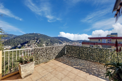 Appartement &agrave; louer &agrave; NICE  - 4 pi&egrave;ces - 118 m&sup2; 