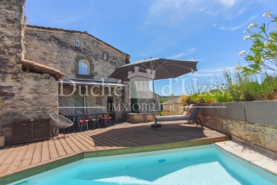 Maison &agrave; vendre &agrave; UZÈS  - 6 pi&egrave;ces - 150 m&sup2; 