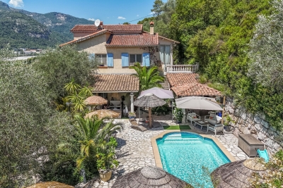 Maison &agrave; vendre &agrave; Nice  - 8 pi&egrave;ces 220 m&sup2; 