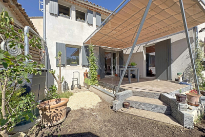 Maison &agrave; vendre &agrave; CADENET Saumane-de-Vaucluse - 3 pi&egrave;ces - 78 m&sup2; 
