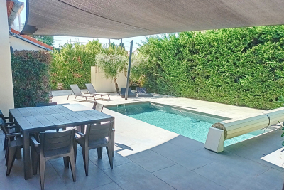 Maison &agrave; louer &agrave; SIX-FOURS-LES-PLAGES  - 4 pi&egrave;ces - 140 m&sup2; 