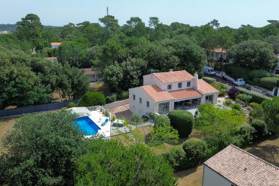 Maison &agrave; vendre &agrave; ST PALAIS SUR MER  - 7 pi&egrave;ces - 177 m&sup2; 