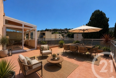 Appartement &agrave; vendre &agrave; LE LAVANDOU  - 2 pi&egrave;ces - 31 m&sup2; 