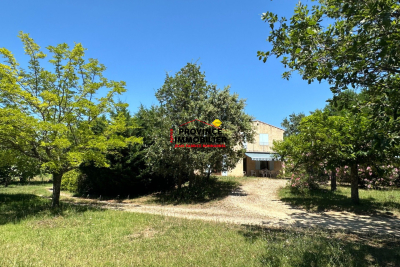 Maison &agrave; vendre &agrave; Grignan  - 7 pi&egrave;ces 359 m&sup2; 