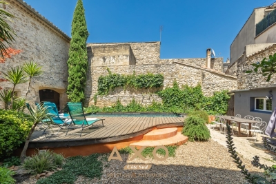 Maison &agrave; vendre &agrave; Collias  - 12 pi&egrave;ces 297 m&sup2; 