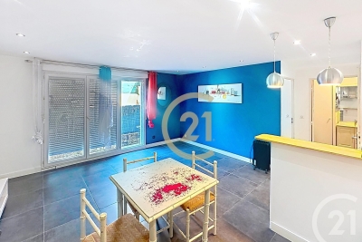 Appartement &agrave; vendre &agrave; Cannes-la-Bocca  - 2 pi&egrave;ces 39 m&sup2; 