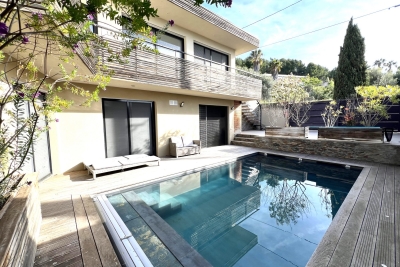 Maison &agrave; vendre &agrave; Bandol  - 5 pi&egrave;ces 130 m&sup2; 