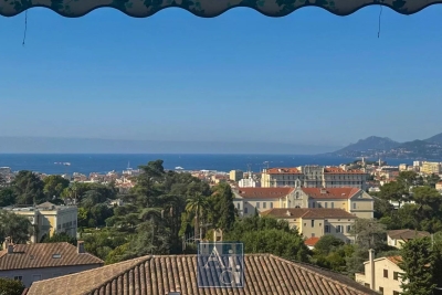 Appartement &agrave; vendre &agrave; CANNES  - 5 pi&egrave;ces - 86 m&sup2; 