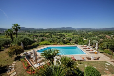 Maison &agrave; louer &agrave; GRIMAUD Est  - 12000 m&sup2; 