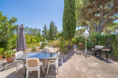 Maison &agrave; vendre &agrave; Mandelieu-la-Napoule  - 4 pi&egrave;ces 150 m&sup2; 