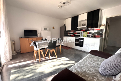 Appartement &agrave; vendre &agrave; ST-CYR-SUR-MER  - 3 pi&egrave;ces - 50 m&sup2; 