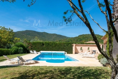 Maison &agrave; vendre &agrave; Le Plan-de-la-Tour  - 6 pi&egrave;ces 160 m&sup2; 