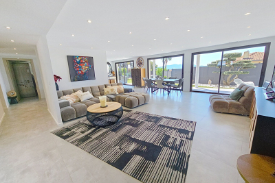 Appartement &agrave; vendre &agrave; Sanary-sur-Mer  - 6 pi&egrave;ces 130 m&sup2; 