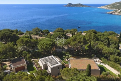 Maison &agrave; vendre &agrave; RAMATUELLE Grimaud - 8 pi&egrave;ces - 478 m&sup2; 