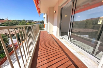 Appartement &agrave; vendre &agrave; Cagnes-sur-Mer  - 3 pi&egrave;ces 63 m&sup2; 