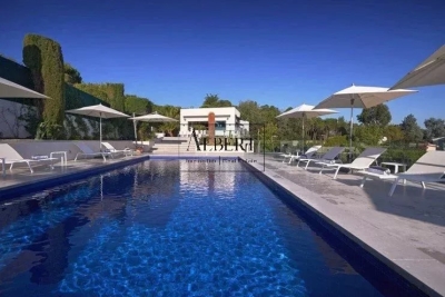 Villa in Cannes for rental from 22 500 € / week, Photo 1