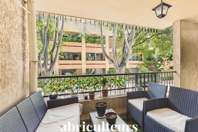 Appartement &agrave; vendre &agrave; Salon-de-Provence  - 3 pi&egrave;ces 71 m&sup2; 
