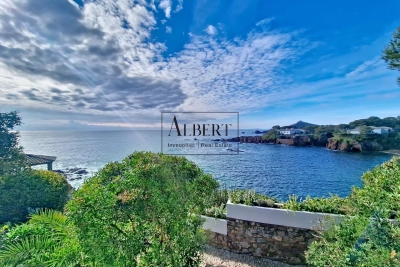 Villa in Saint-Raphaël for rental from 37 500 € / week, Photo 19