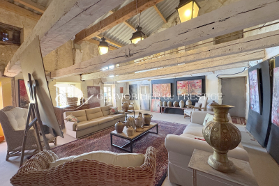 Maison &agrave; vendre &agrave; REVEST-DU-BION  - 7 pi&egrave;ces - 300 m&sup2; 