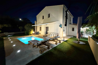 Maison &agrave; vendre &agrave; La Seyne-sur-Mer  - 5 pi&egrave;ces 144 m&sup2; 