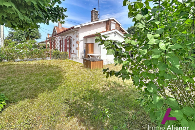 Maison &agrave; vendre &agrave; BELIN-BELIET  - 4 pi&egrave;ces - 143 m&sup2; 