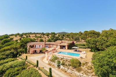 Maison &agrave; vendre &agrave; STE-MAXIME  - 5 pi&egrave;ces - 350 m&sup2; 