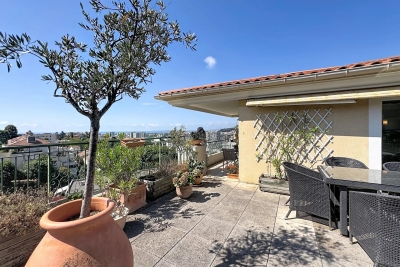 Appartement &agrave; vendre &agrave; Nice  - 4 pi&egrave;ces 93 m&sup2; 