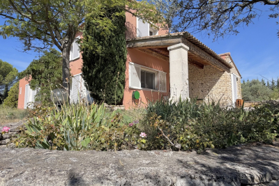 Maison &agrave; vendre &agrave; ST-SATURNIN-LÈS-APT  - 5 pi&egrave;ces - 170 m&sup2; 