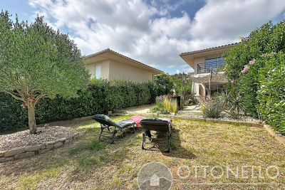 Maison &agrave; vendre &agrave; ROQUEBRUNE-SUR-ARGENS  - 3 pi&egrave;ces - 57 m&sup2; 