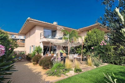 Maison à vendre villa secteur 7