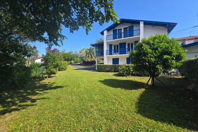 Maison &agrave; vendre &agrave; URRUGNE  - 8 pi&egrave;ces - 178 m&sup2; 