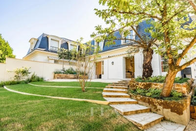 Maison à vendre maison avec studio