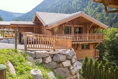 Maison &agrave; vendre &agrave; MORZINE Vaulx - 7 pi&egrave;ces - 188 m&sup2; 