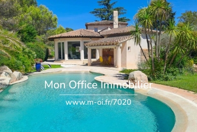 Maison &agrave; vendre &agrave; MEYREUIL  - 7 pi&egrave;ces - 240 m&sup2; 