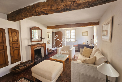 Maison &agrave; vendre &agrave; ENTRECASTEAUX  - 10 pi&egrave;ces - 271 m&sup2; 