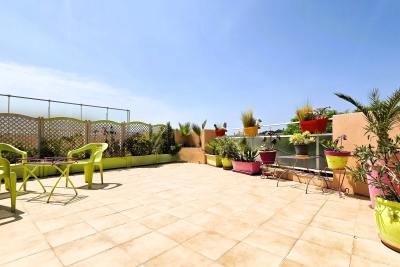 Appartement &agrave; vendre &agrave; SANARY-SUR-MER  - 4 pi&egrave;ces - 90 m&sup2; 