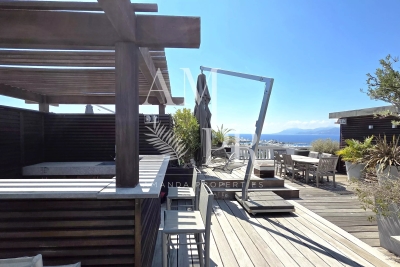 Appartement &agrave; vendre &agrave; CANNES  - 3 pi&egrave;ces - 120 m&sup2; 