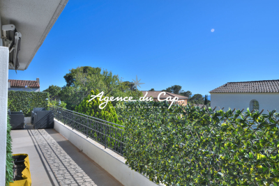 Appartement &agrave; vendre &agrave; ST-RAPHAËL  - 3 pi&egrave;ces - 88 m&sup2; 