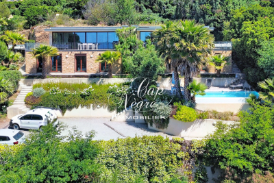 Maison &agrave; vendre &agrave; RAYOL-CANADEL-SUR-MER Cotignac - 10 pi&egrave;ces - 243 m&sup2; 
