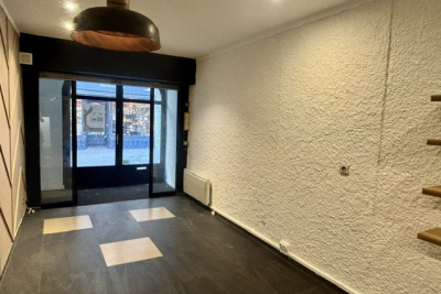 Commerce &agrave; louer &agrave; AIX-LES-BAINS  - 2 pi&egrave;ces - 63 m&sup2; 