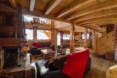 Maison &agrave; louer &agrave; MEGÈVE  - 5 pi&egrave;ces - 200 m&sup2; 